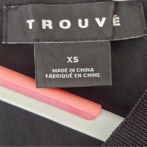 Trouve Sleeveless Silk V-Neck Top Sz XS - Picture 7 of 8